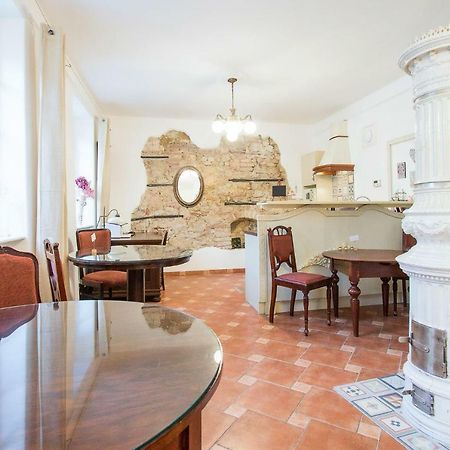 Hotel Na Kapucinske Mikulov Zewnętrze zdjęcie