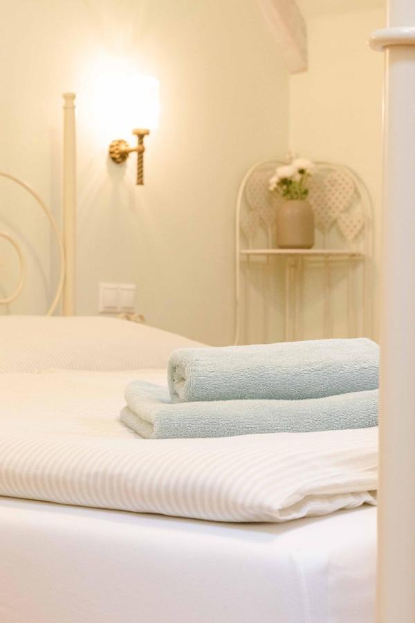 Hotel Na Kapucinske Mikulov Zewnętrze zdjęcie