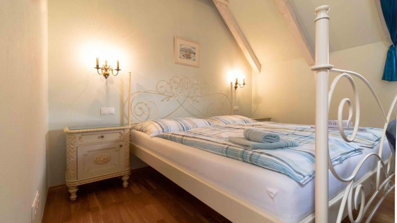 Hotel Na Kapucinske Mikulov Zewnętrze zdjęcie