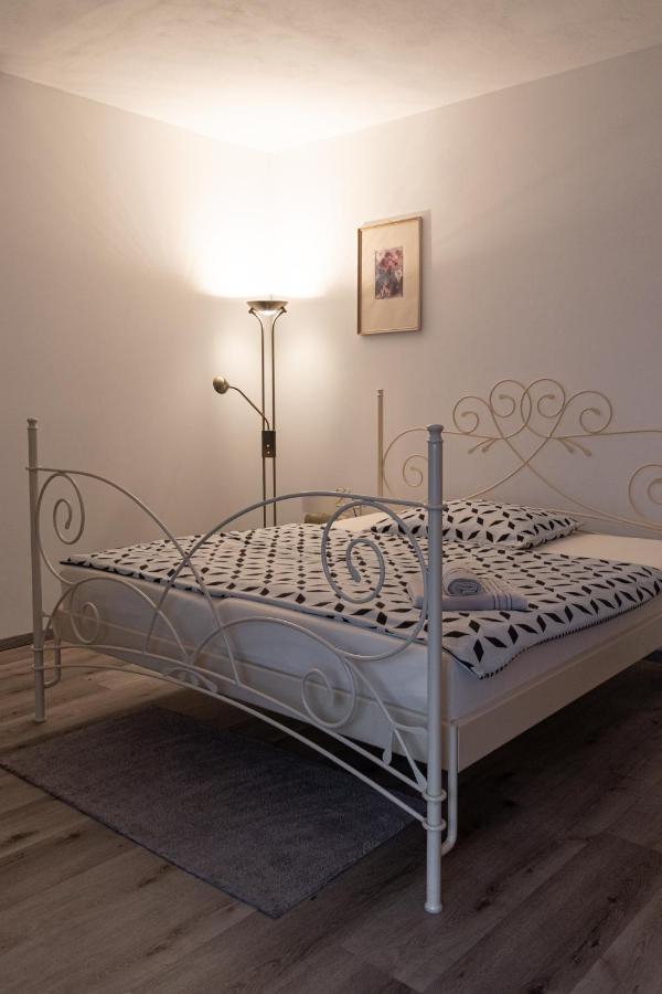 Hotel Na Kapucinske Mikulov Zewnętrze zdjęcie