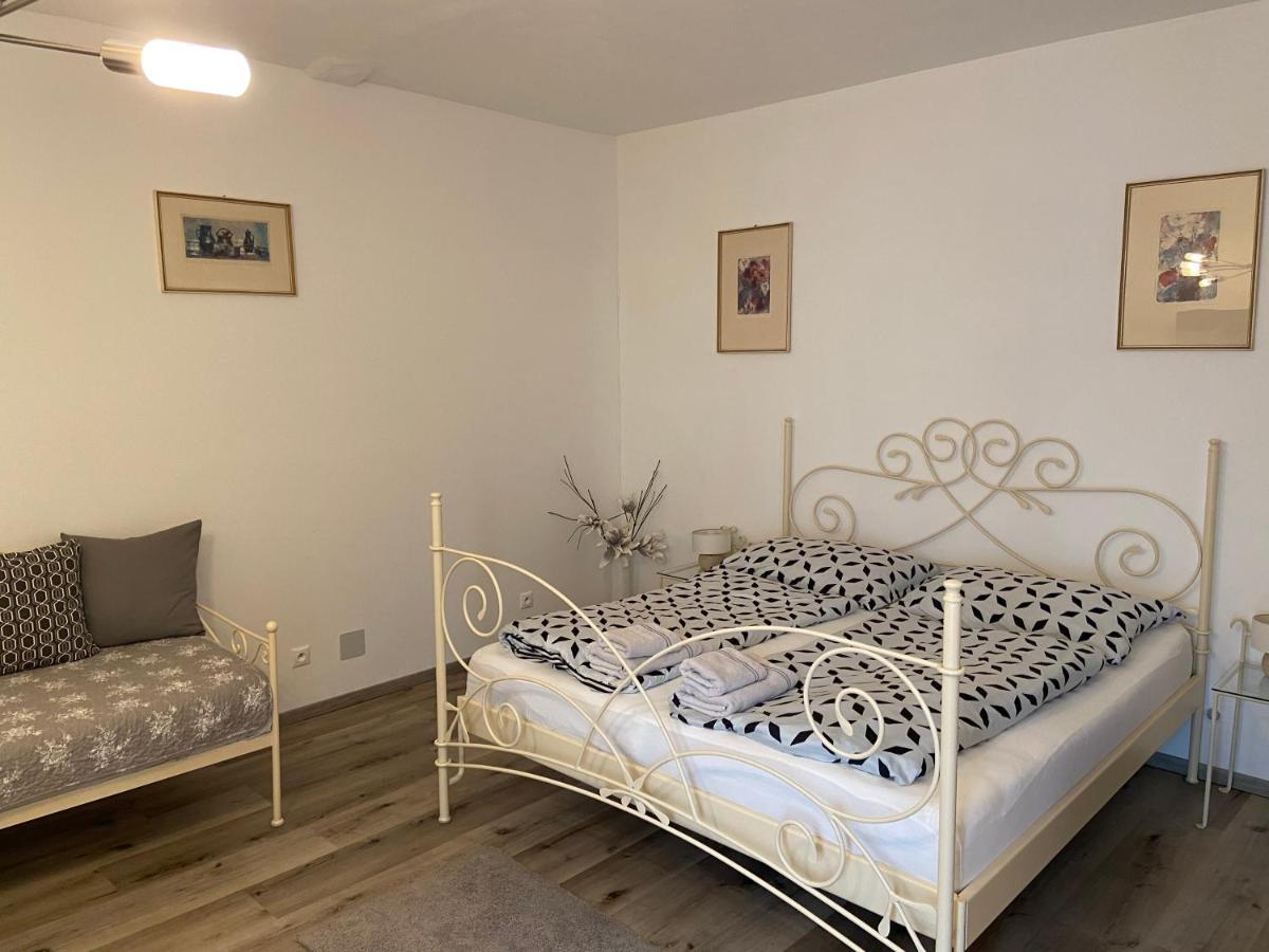 Hotel Na Kapucinske Mikulov Zewnętrze zdjęcie